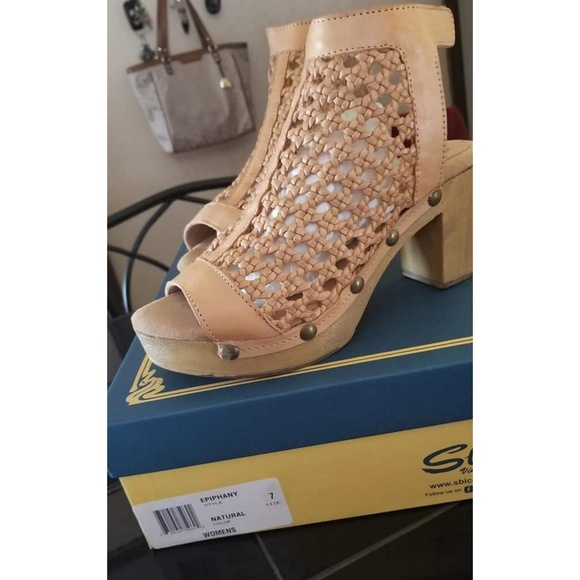 SBICCA VINTAGE COLLECTION SHOES - Picture 2 of 3